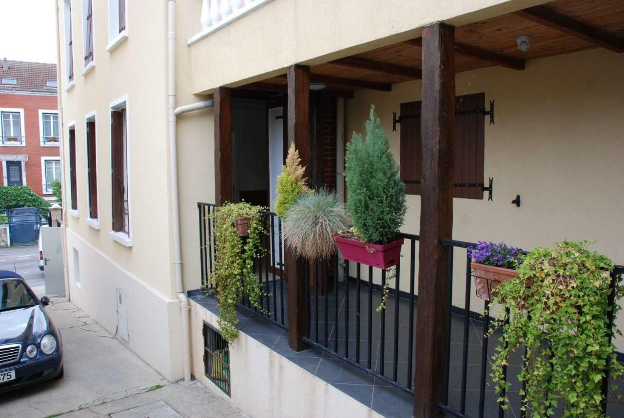 Quartier Pavillonnaire Apartman Rosny-sous-Bois Kültér fotó